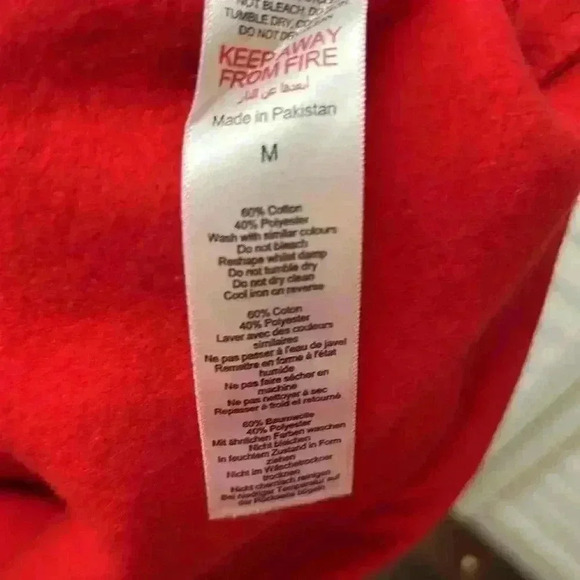 Pretty Little Thing Shape Red One Shoulder Star Player Crop Top Size Medium NWT - Picture 8 of 10